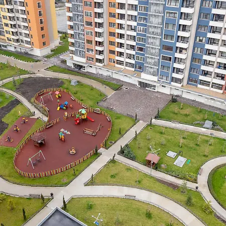 Cozy Living In Family Garden With Parking Space By Flat Manаger Apartment *