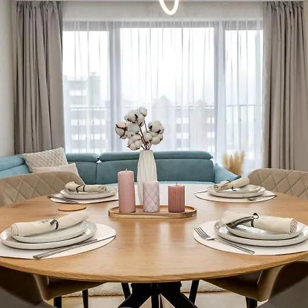 Cozy Living In Family Garden With Parking Space By Flat Manаger Apartment