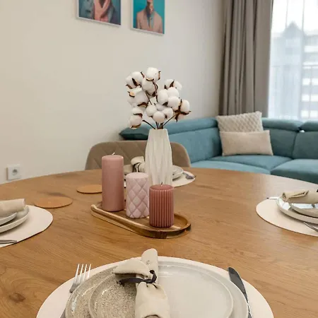 Cozy Living In Family Garden With Parking Space By Flat Manаger Apartment